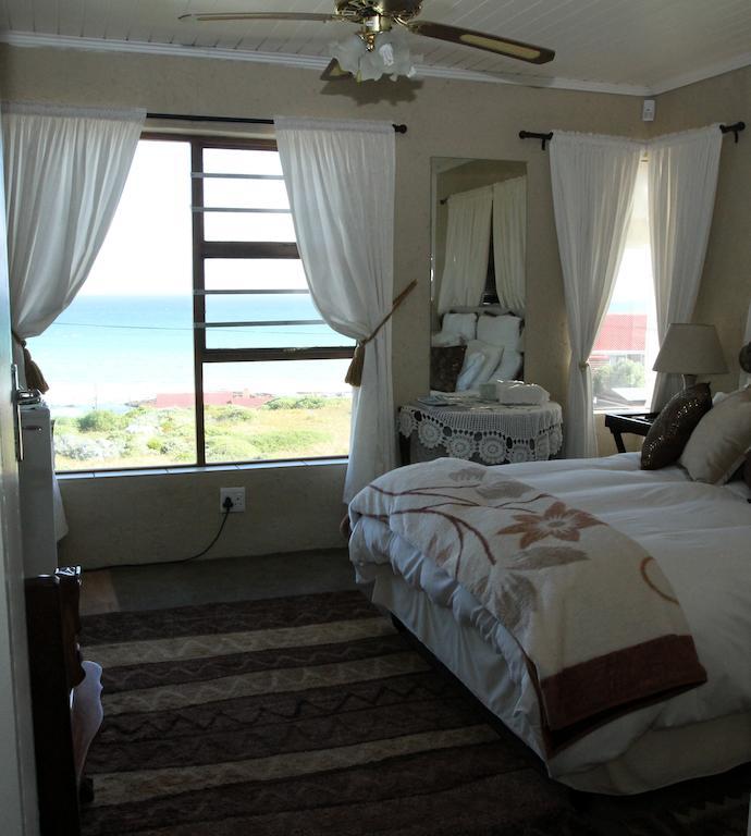 Oceanview Guesthouse Struisbaai Værelse billede