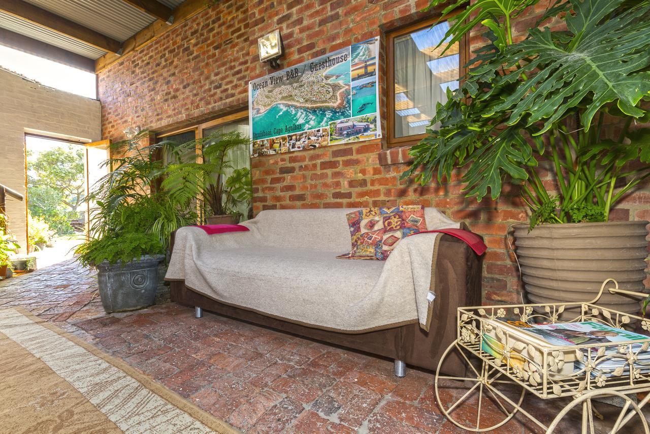 Oceanview Guesthouse Struisbaai Eksteriør billede